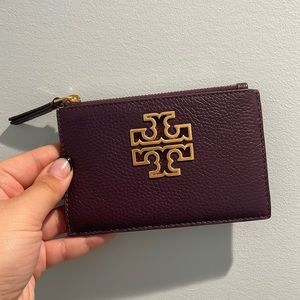 NWT Tory Burch Britten Zip Card Case in Plum